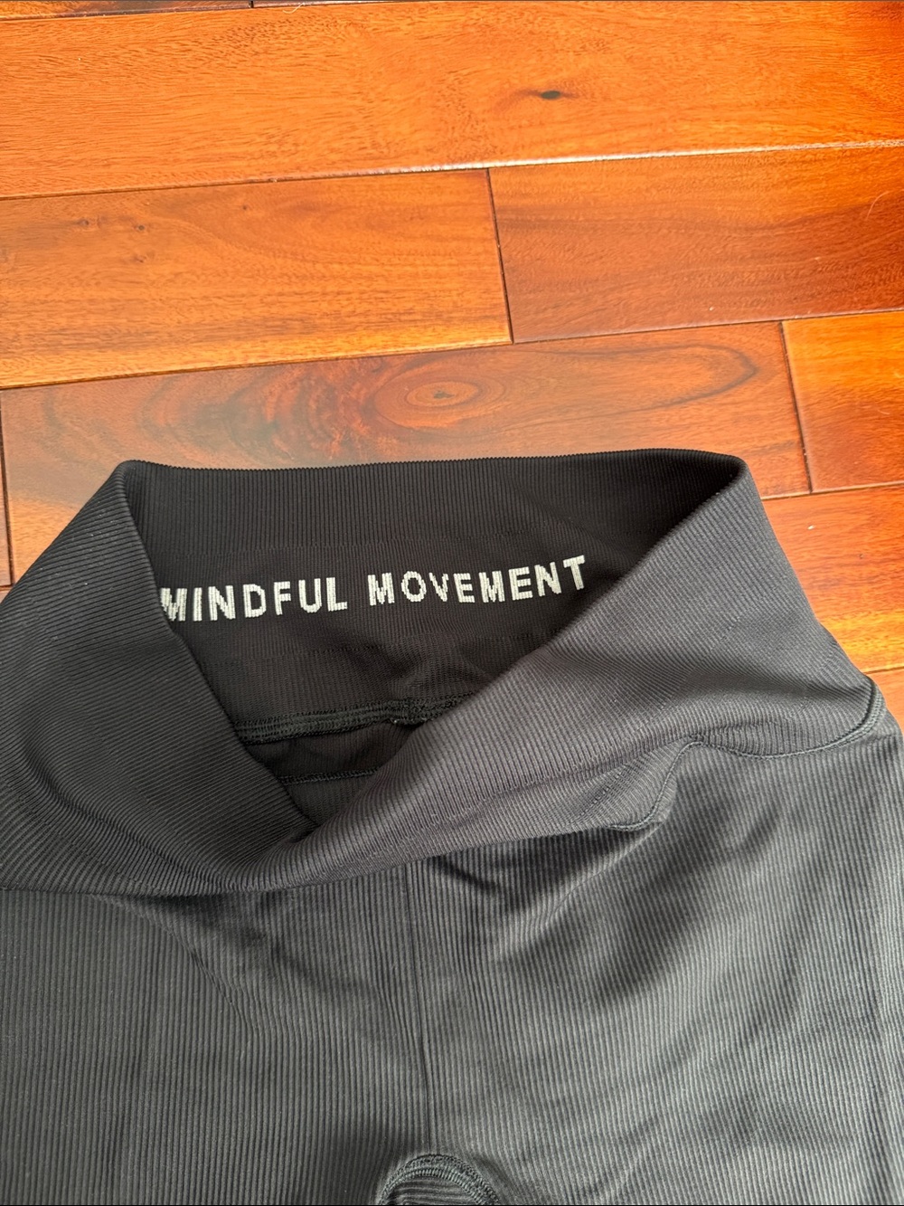 ALO Yoga Black Athletic Set Size M - Picture 6 of 6
